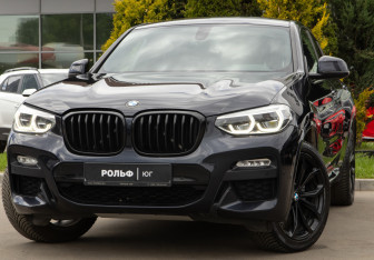 Подержанный автомобиль BMW X4 2019 года (25 фото)