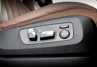 Подержанный автомобиль BMW X6 2021 года (25 фото)