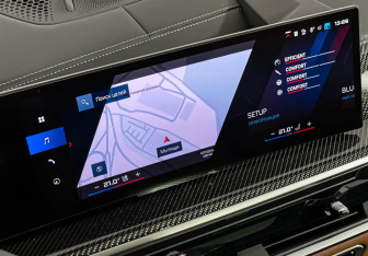 Подержанный автомобиль BMW X5 M 2024 года (11 фото)