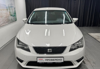 Подержанный автомобиль SEAT Leon Hatchback 2014 года (2 фото)