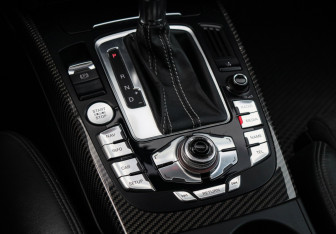 Подержанный автомобиль Audi RS 5 Coupe 2011 года (15 фото)