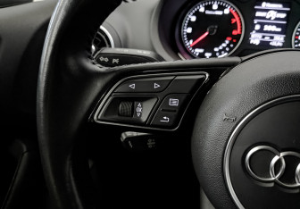 Подержанный автомобиль Audi A3 Sedan 2019 года (26 фото)