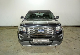 Подержанный автомобиль Ford Explorer 2017 года (2 фото)