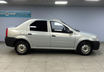 Подержанный автомобиль Renault Logan Sedan 2009 года (4 фото)