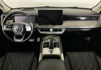 Подержанный автомобиль Tank 500 2023 года (12 фото)