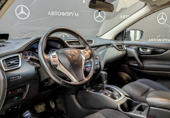 Подержанный автомобиль Nissan Qashqai 2016 года (16 фото)