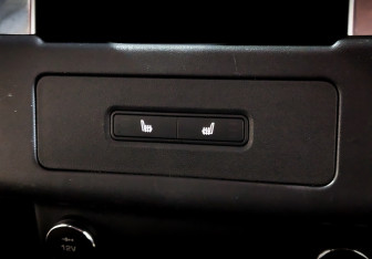 Подержанный автомобиль Land Rover Discovery 2017 года (29 фото)