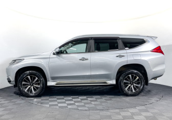 Подержанный автомобиль Mitsubishi Pajero Sport 2018 года (8 фото)