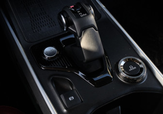 Подержанный автомобиль Haval H3 2024 года (24 фото)