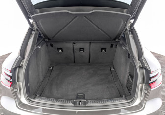 Подержанный автомобиль Porsche Macan 2014 года (10 фото)