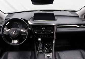 Подержанный автомобиль Lexus RX 2017 года (14 фото)