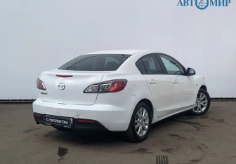 Подержанный автомобиль Mazda 3 Sedan 2010 года (5 фото)