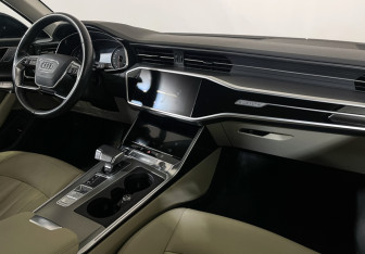 Подержанный автомобиль Audi A6 Sedan 2020 года (9 фото)