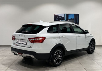 Подержанный автомобиль LADA (ВАЗ) Vesta Wagon 2019 года (5 фото)