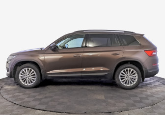 Подержанный автомобиль Skoda Kodiaq 2018 года (8 фото)