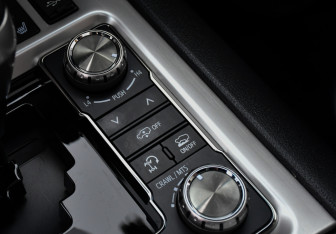 Подержанный автомобиль Toyota Land Cruiser Suv 2017 года (25 фото)