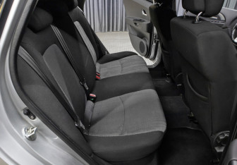 Подержанный автомобиль Kia Ceed Hatchback 2011 года (12 фото)