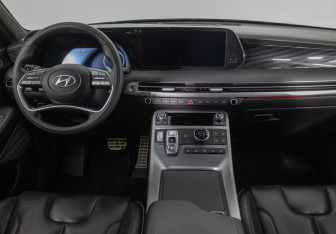 Подержанный автомобиль Hyundai Palisade 2023 года (14 фото)