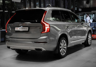 Подержанный автомобиль Volvo XC90 2019 года (4 фото)