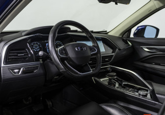 Подержанный автомобиль Geely Tugella 2020 года (9 фото)
