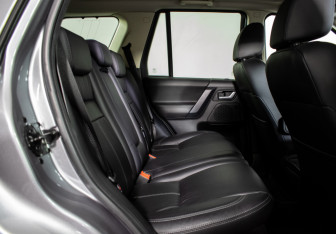 Подержанный автомобиль Land Rover Freelander 2013 года (9 фото)