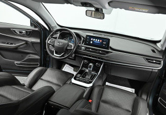 Подержанный автомобиль Chery Tiggo 8 2021 года (7 фото)