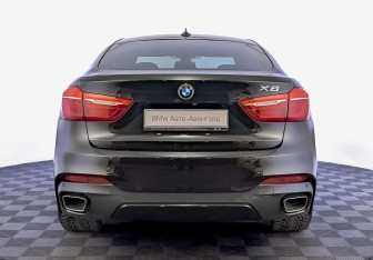 Подержанный автомобиль BMW X6 2018 года (6 фото)