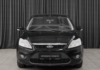 Подержанный автомобиль Ford Focus Hatchback 2009 года (2 фото)