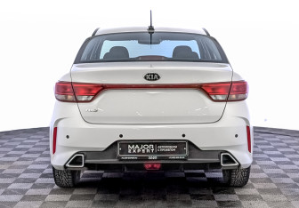 Подержанный автомобиль Kia Rio Sedan 2021 года (6 фото)