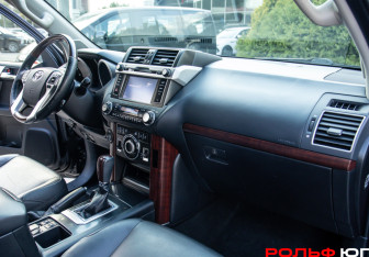 Подержанный автомобиль Toyota Land Cruiser Prado 2017 года (7 фото)