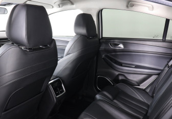 Подержанный автомобиль Omoda S5 2024 года (12 фото)