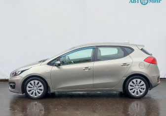 Подержанный автомобиль Kia Ceed Wagon 2017 года (8 фото)