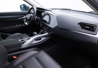 Подержанный автомобиль Geely Tugella 2021 года (9 фото)