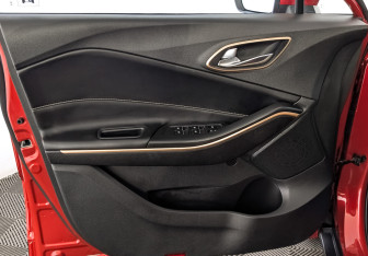 Подержанный автомобиль Москвич 3е 2023 года (19 фото)