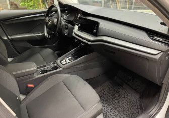 Подержанный автомобиль Skoda Octavia Liftback 2021 года (9 фото)