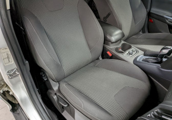 Подержанный автомобиль Ford Focus Wagon 2014 года (20 фото)