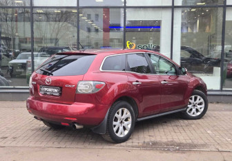 Подержанный автомобиль Mazda CX-7 2008 года (8 фото)