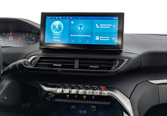 Подержанный автомобиль Peugeot 5008 Suv 2021 года (17 фото)