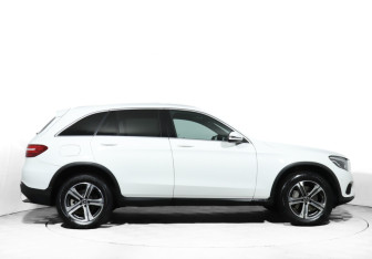 Подержанный автомобиль Mercedes-Benz GLC Coupe 2017 года (4 фото)