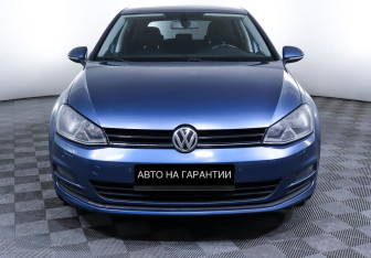 Подержанный автомобиль Volkswagen Golf Hatchback 2013 года (2 фото)