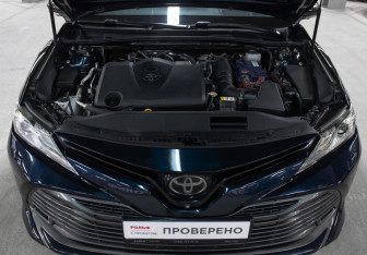 Подержанный автомобиль Toyota Camry Sedan 2018 года (9 фото)