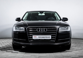 Подержанный автомобиль Audi A8 2015 года (2 фото)