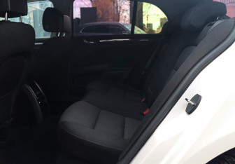 Подержанный автомобиль Skoda Superb Liftback 2013 года (10 фото)