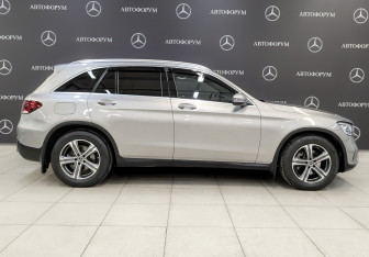Подержанный автомобиль Mercedes-Benz GLC Coupe 2021 года (4 фото)