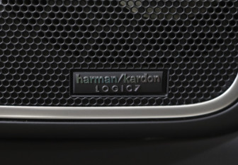 Подержанный автомобиль Land Rover Range Rover 2010 года (52 фото)