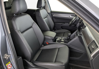 Подержанный автомобиль Volkswagen Teramont 2019 года (24 фото)