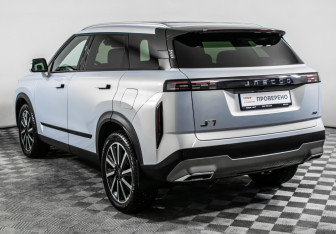 Подержанный автомобиль Jaecoo J7 2024 года (7 фото)