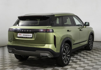 Подержанный автомобиль Jaecoo J7 2024 года (5 фото)