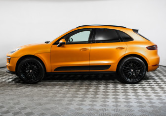 Подержанный автомобиль Porsche Macan 2018 года (8 фото)