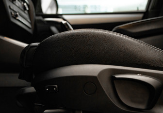 Подержанный автомобиль BMW X3 2012 года (27 фото)